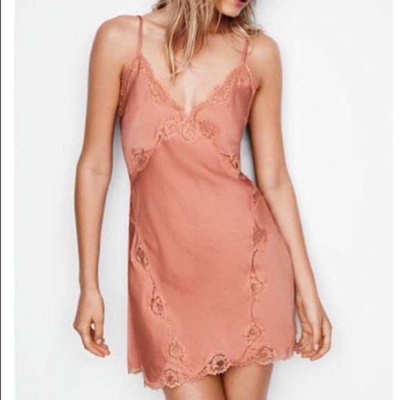Victoria's Secret Other - VS Lace-Trim Satin Slip